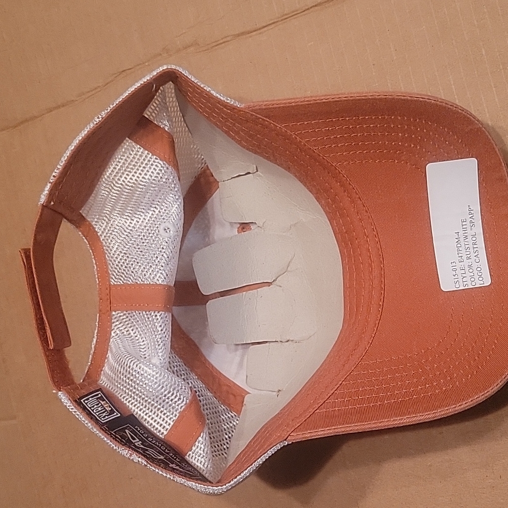 Castrol  trucker cap. - Picture 6 of 7